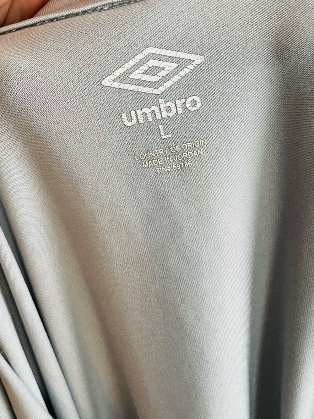Umbro Short Sleeve Performance Top - Picture 3 of 4
